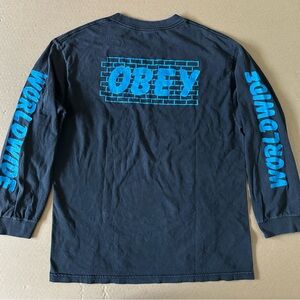 Obey Worldwide Mens T shirt Size Large Black Blue Brick Wall Big Spell Out Logo